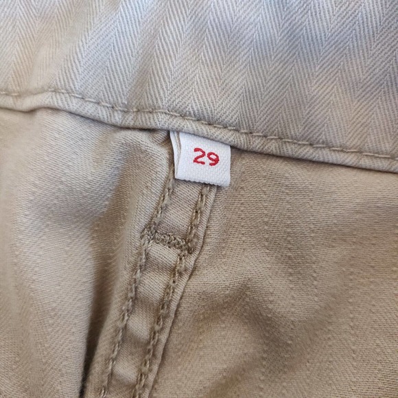 Levi's Women's Pants Khaki Size 29 Straight Leg Flat Front - Picture 6 of 7